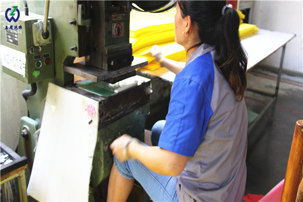 五周泡綿|泡綿內(nèi)襯找五周，解決你的“后顧之憂(yōu)”